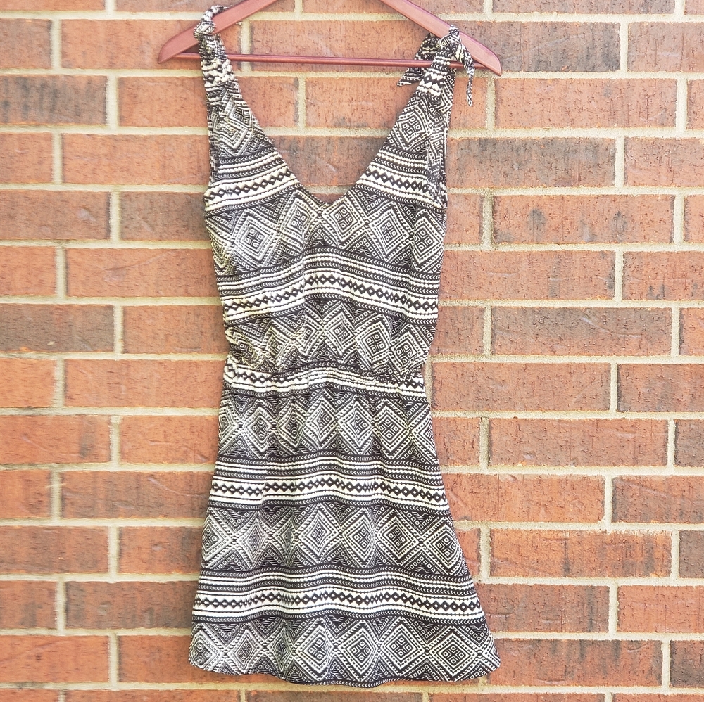 EUC Women Small Show Me Your Mumu Dress Aztec